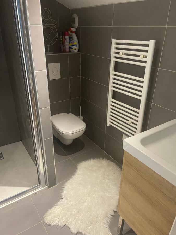 Beau Appartement Calme A Partager Marseille Exterior photo